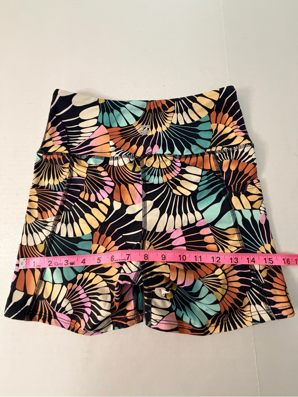 Billabong Summit 5” Black Multi 2 Floral Fan-Print Active Shorts Size Small - Picture 4 of 8